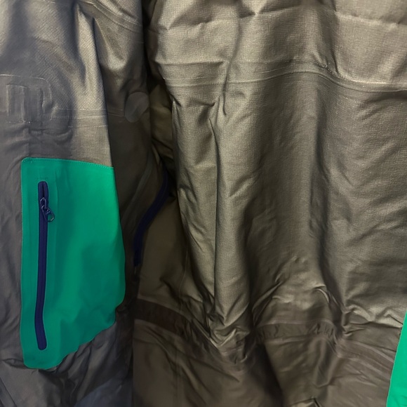 Arcteryx Alpha SV - Picture 6 of 6